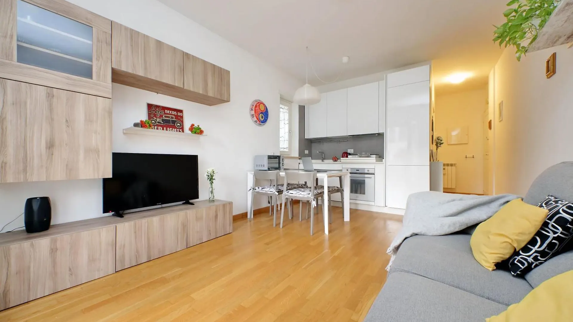 Silvias Flat Apartment Rome